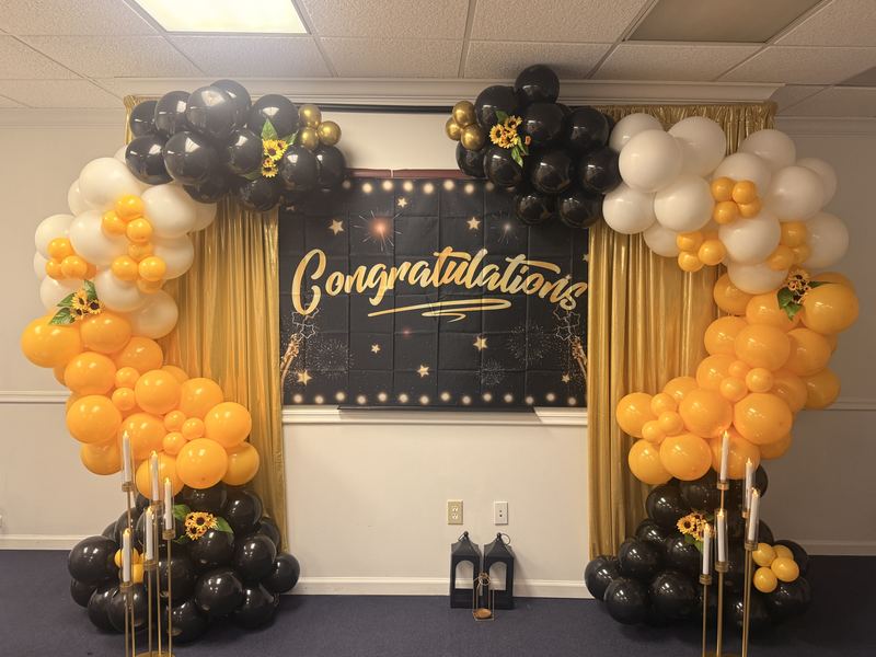 Balloon Garland Installation — Balloon Garlands
